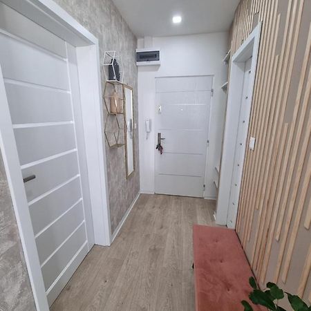 Alpha Apartman Малацки Екстериор снимка