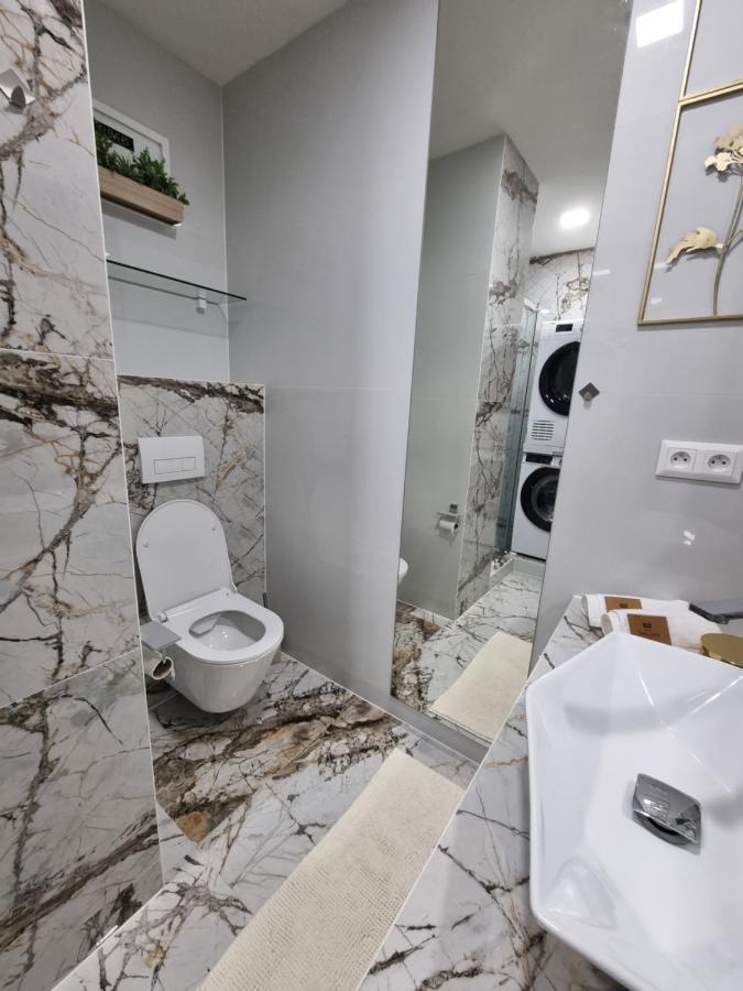 Alpha Apartman Малацки Екстериор снимка