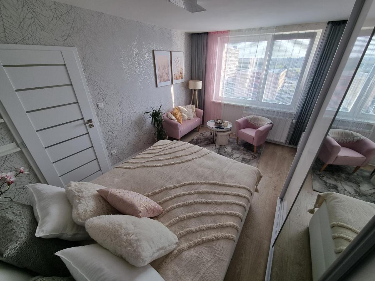 Alpha Apartman Малацки Екстериор снимка